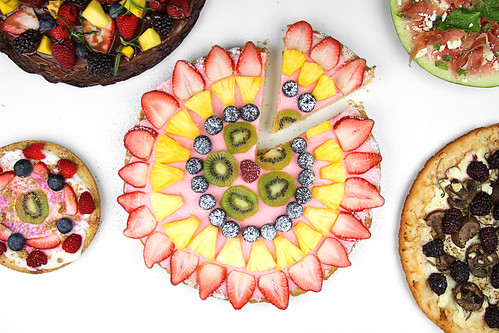 dessert fruit pizza